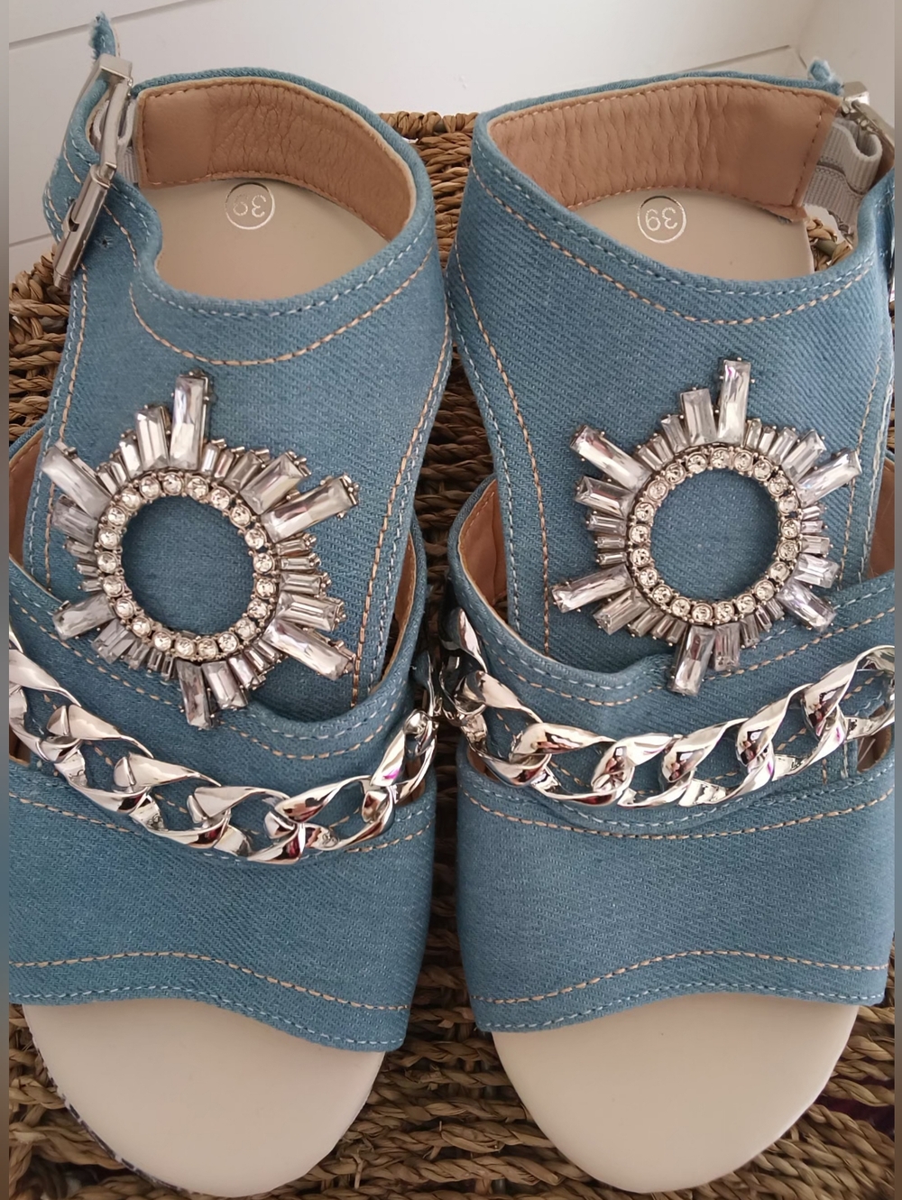 Shein fancy Denim newsprint wedge sandals, 8 - 8.5 (39) New...GREAT price! - Picture 4 of 6